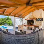 Casa Marilu By Villsy Villa Kunj