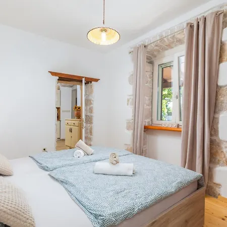 Casa Marilu By Villsy * Kunj