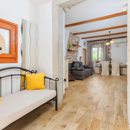 Casa Marilu By Villsy Villa Kunj