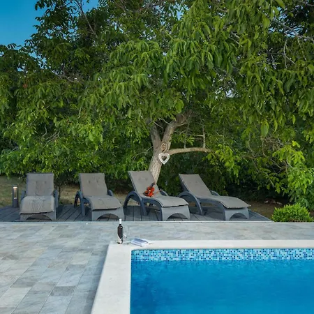 Casa Marilu By Villsy Villa Kunj