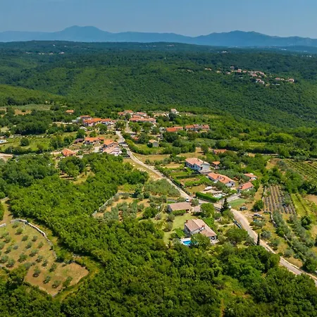 Casa Marilu By Villsy Kunj