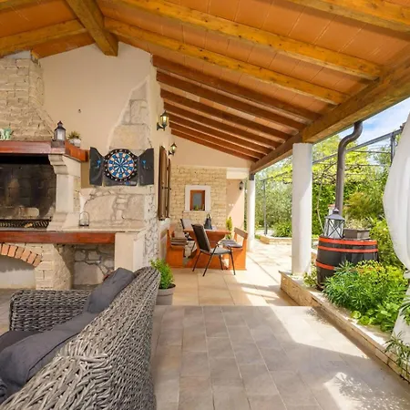 Casa Marilu Kunj