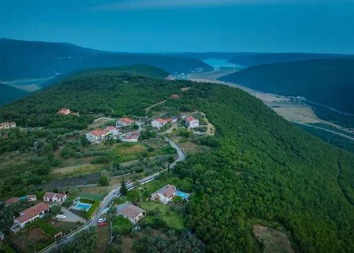 Casa Marilu By Villsy Kunj