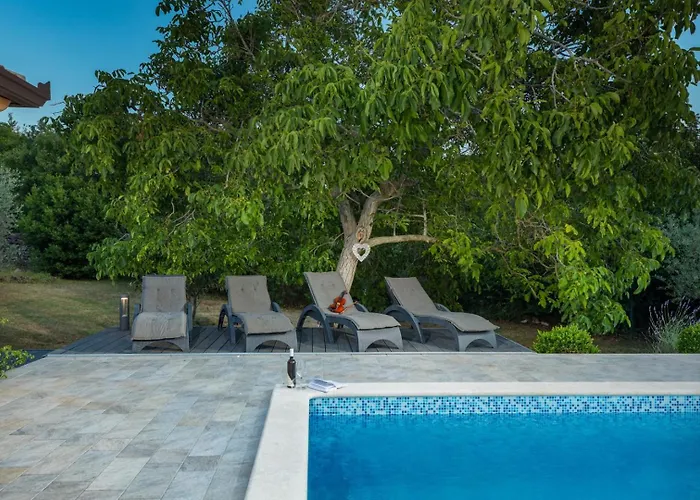 Casa Marilu By Villsy Vila Kunj