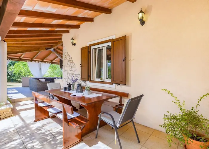 Casa Marilu By Villsy * Kunj